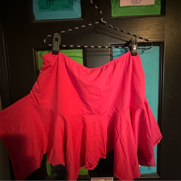 Plus size mini skirt - Picture 3 of 6